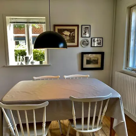 Casa vacanze Idyllisk, Historisk Ved Fjorden I *